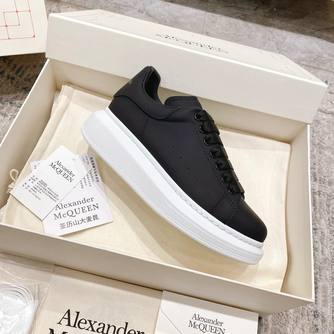 Alexandre McQueen oversized sneakers Black/White