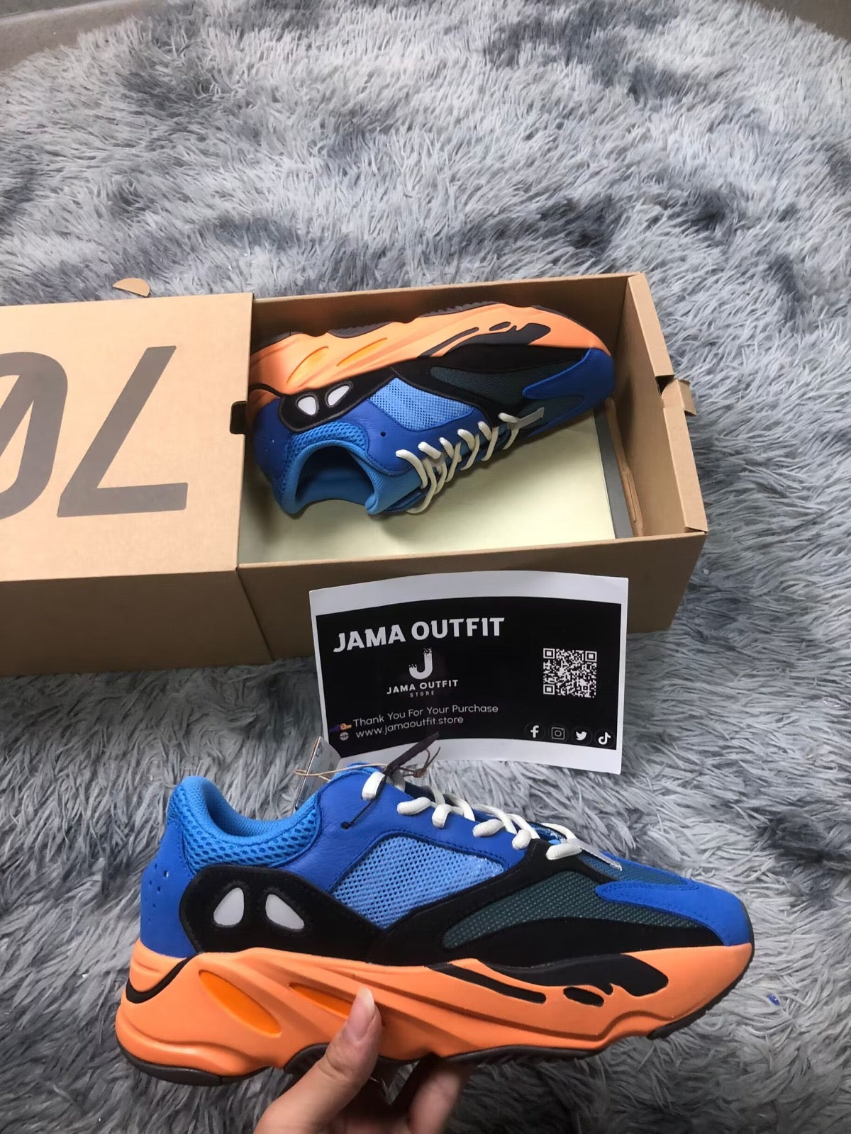 ADIDAS YEEZY BOOST 700 BRIGHT