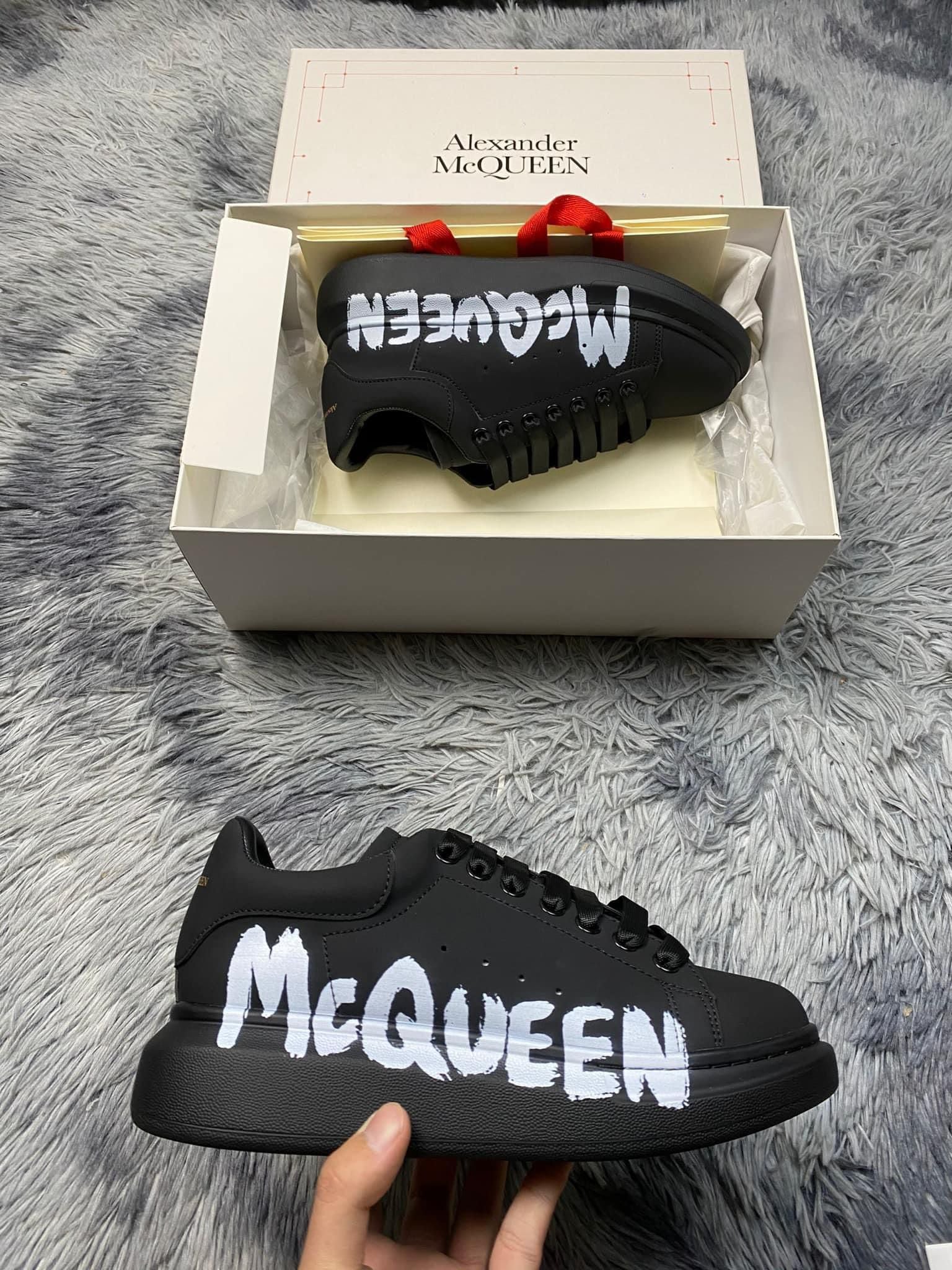 Alexander McQueen Stylish Skateboarding Shoes Men