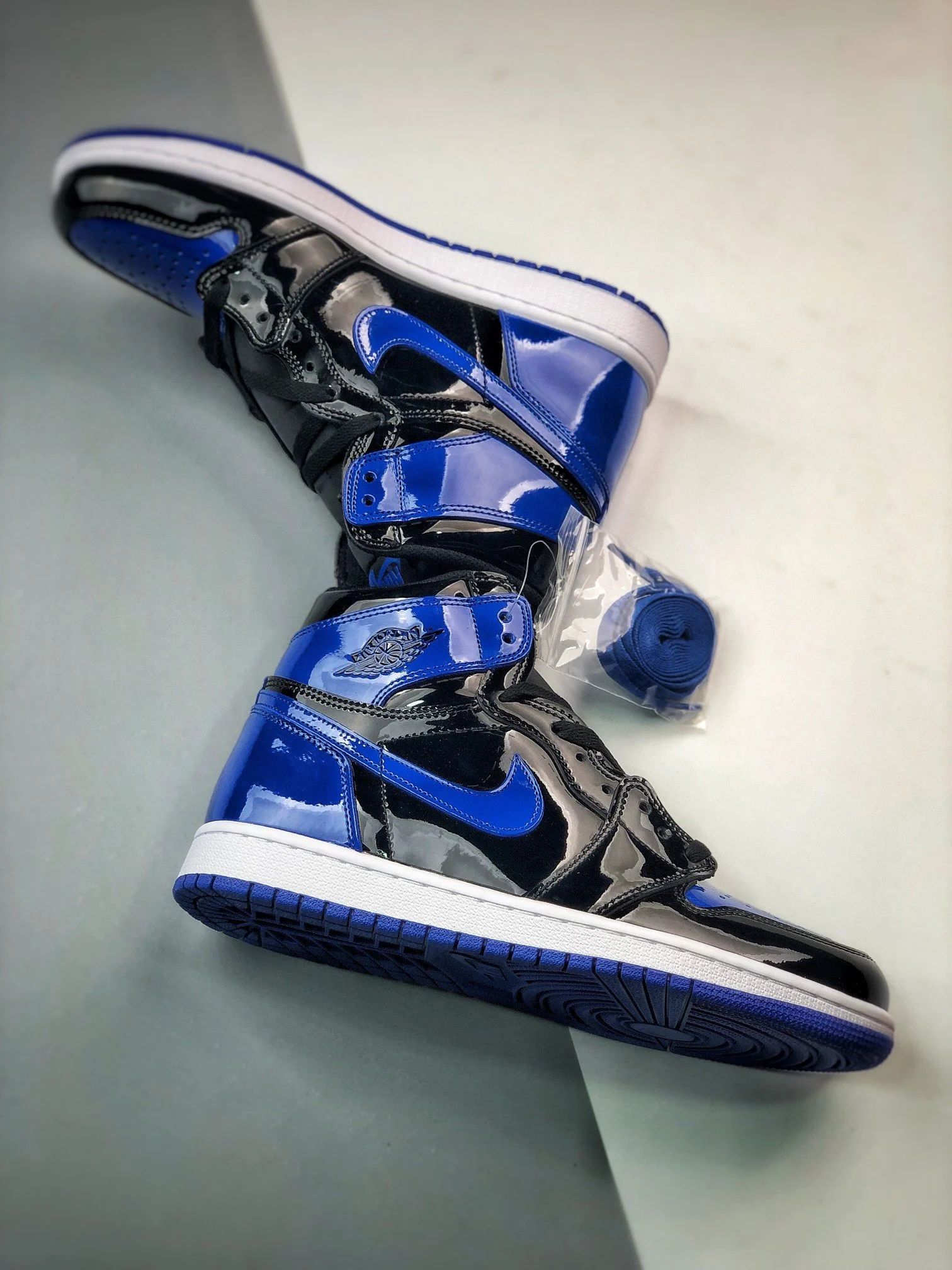 AIR JORDAN 1 HIGH OG LEATHER PATENT ROYAL