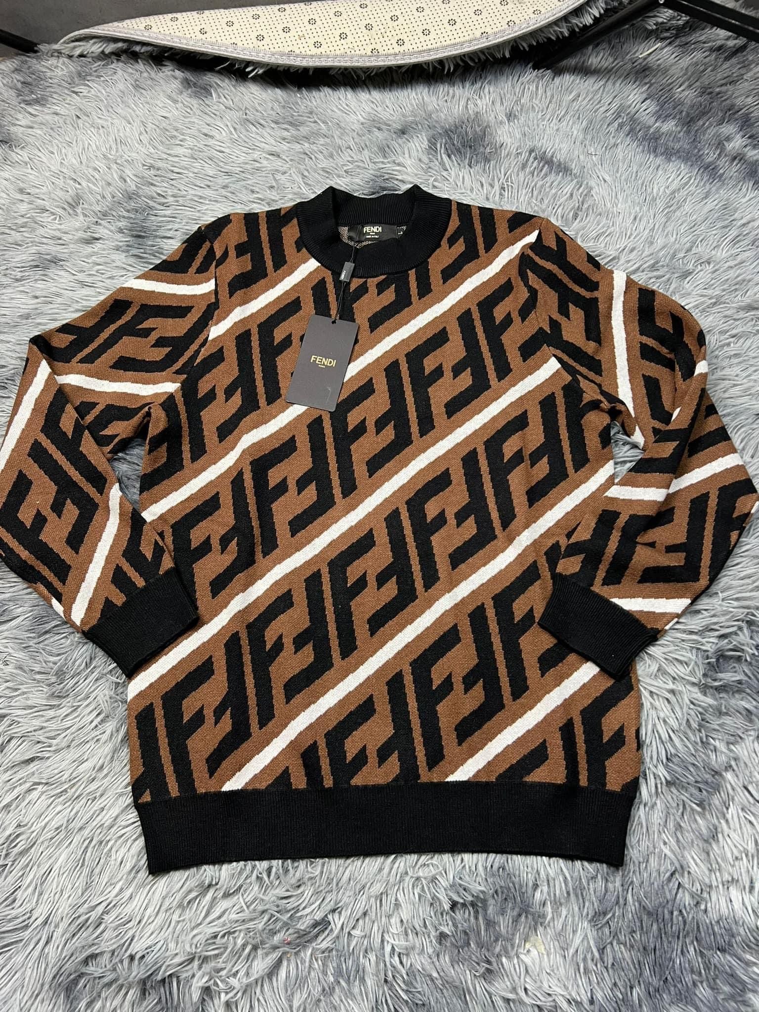 Fendi crew neck sweater