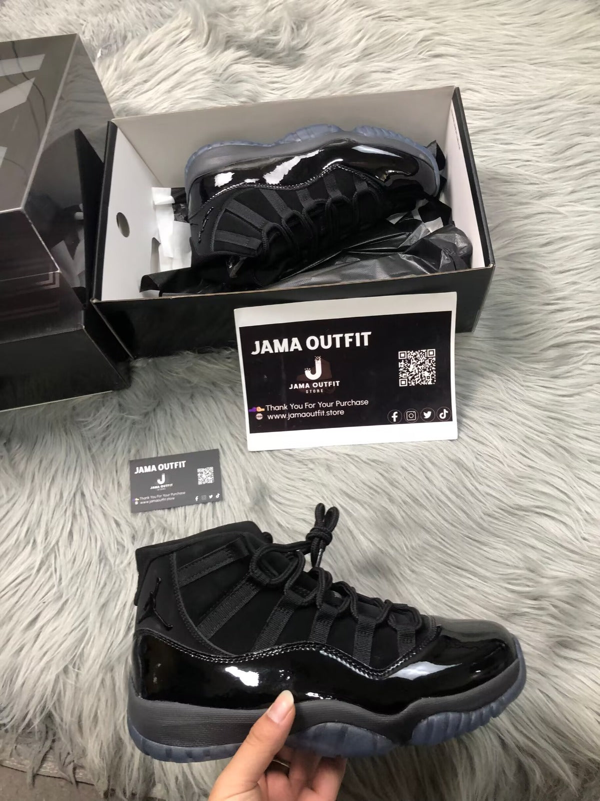 Jordan 11 Retro Cap and Gown